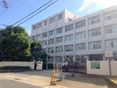 高校・高専　兵庫県立伊丹西高校（高校・高専）まで757m