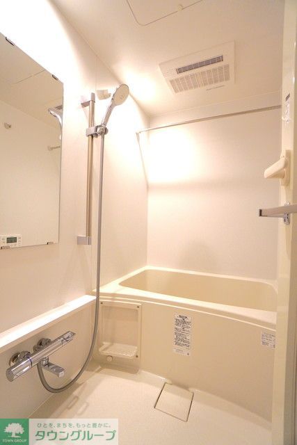 バス・シャワールーム　※写真は同タイプ住戸です。