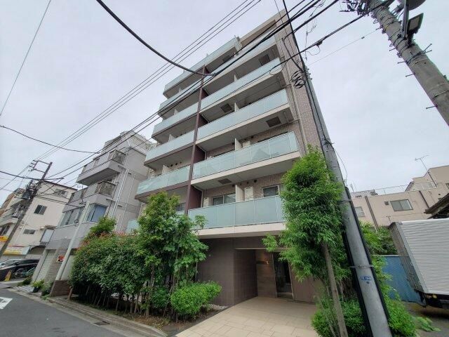 建物外観　落ち着いた雰囲気の外観です