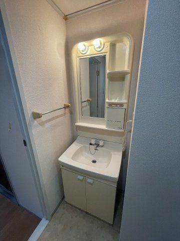 洗面設備　別のお部屋の写真です