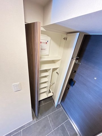 ザ・パークハビオ塚本の玄関写真