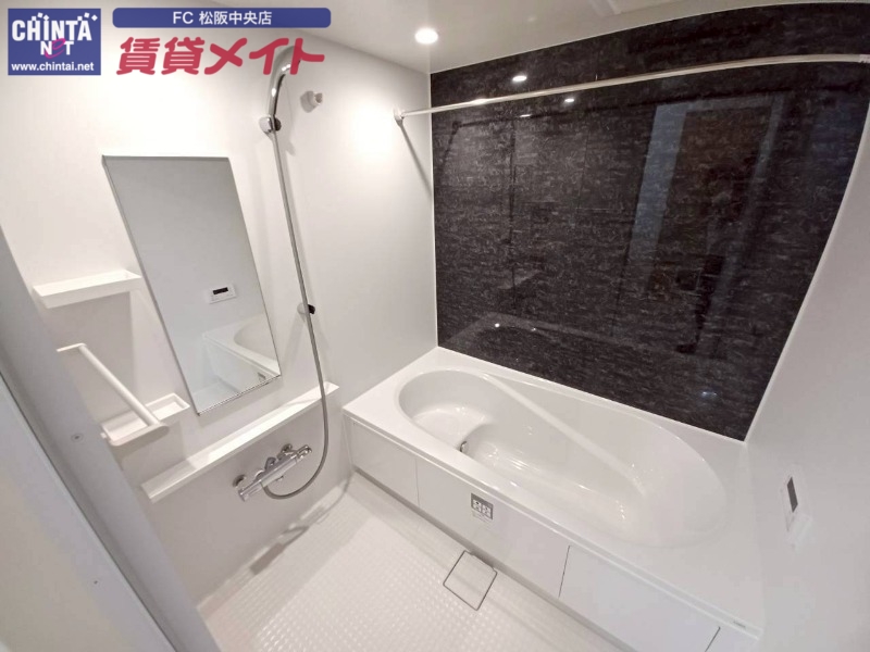 バス・シャワールーム　同型参考写真