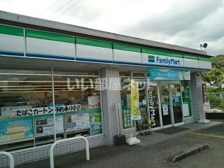 コンビニ　ファミリーマート 高知万々店（コンビニ）まで454m
