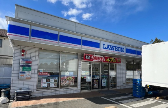 コンビニ　ローソン 狛江中和泉三丁目店（コンビニ）まで705m
