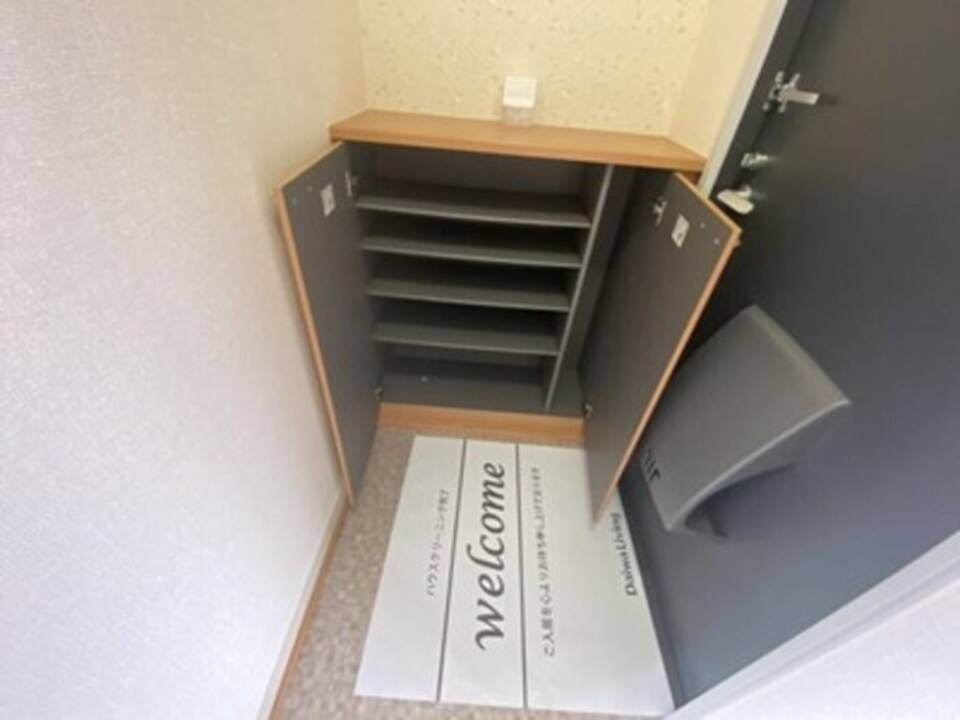 収納　シューズボックス