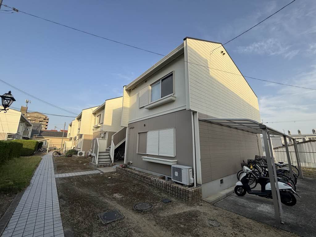 建物外観　積水ハウス施工２階建て軽量鉄骨造物件です。Ａ～Ｉ棟までござ…