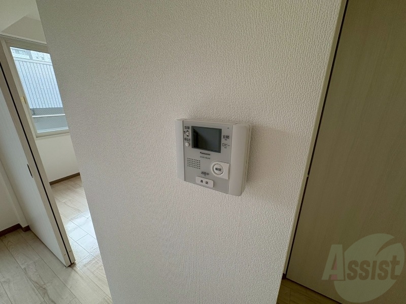 その他設備　ＴＶモニター付インターホンです。来客者の顔が見えるので安心！