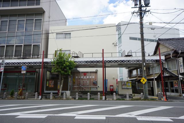 郵便局　駅前郵便局（郵便局）まで1000m