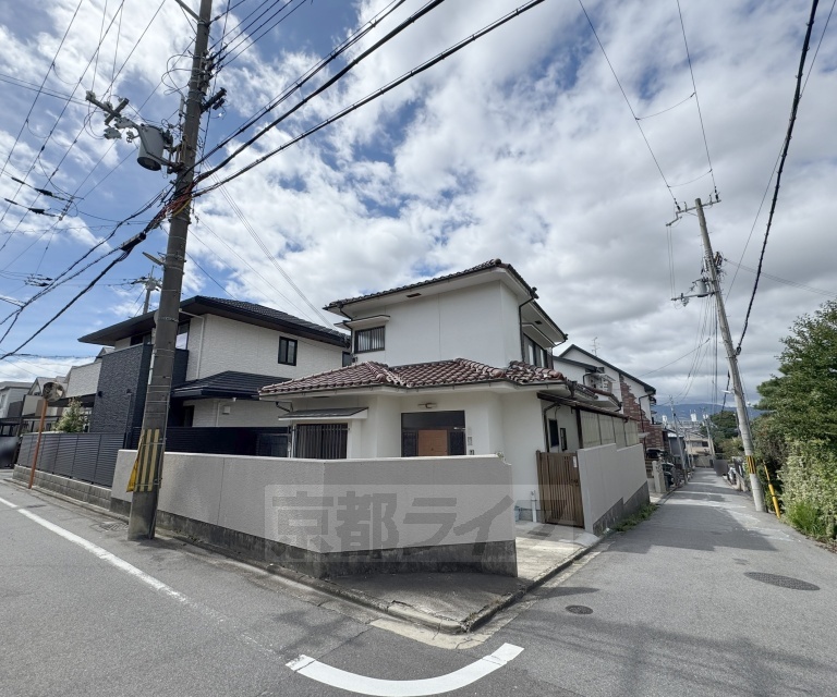 深草中ノ島町貸家の外観写真