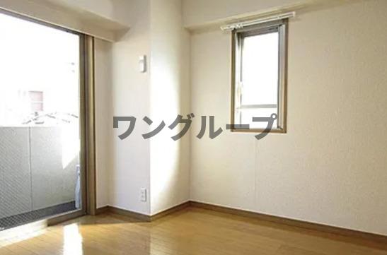 スカイコート東大前壱番館の居間写真
