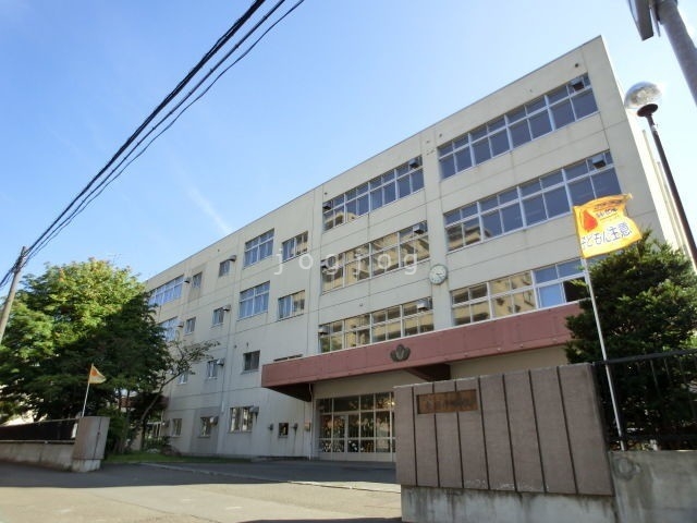 その他　札幌市立東園小学校（その他）まで94m