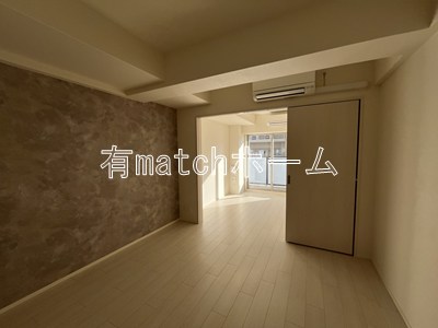 スプランディッド上本町WESTIIの居間写真