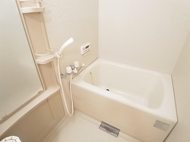ボンボニエールの風呂写真
