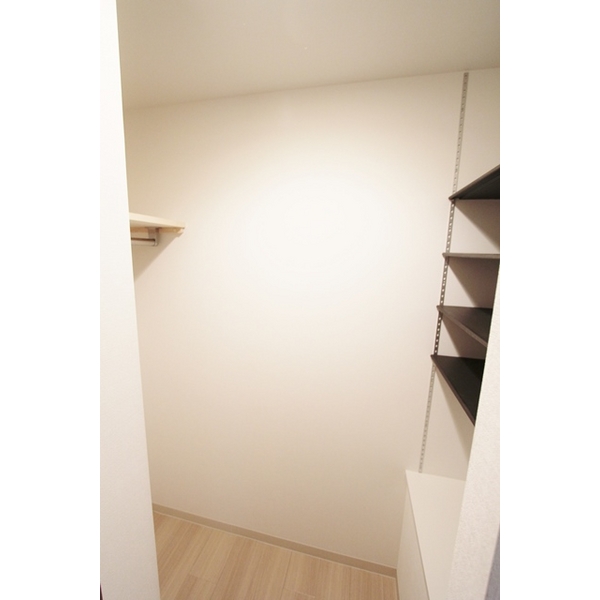 玄関　玄関収納