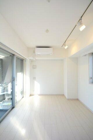 東京メトロ有楽町線 月島駅 徒歩5分 8階建 築12年の居間写真