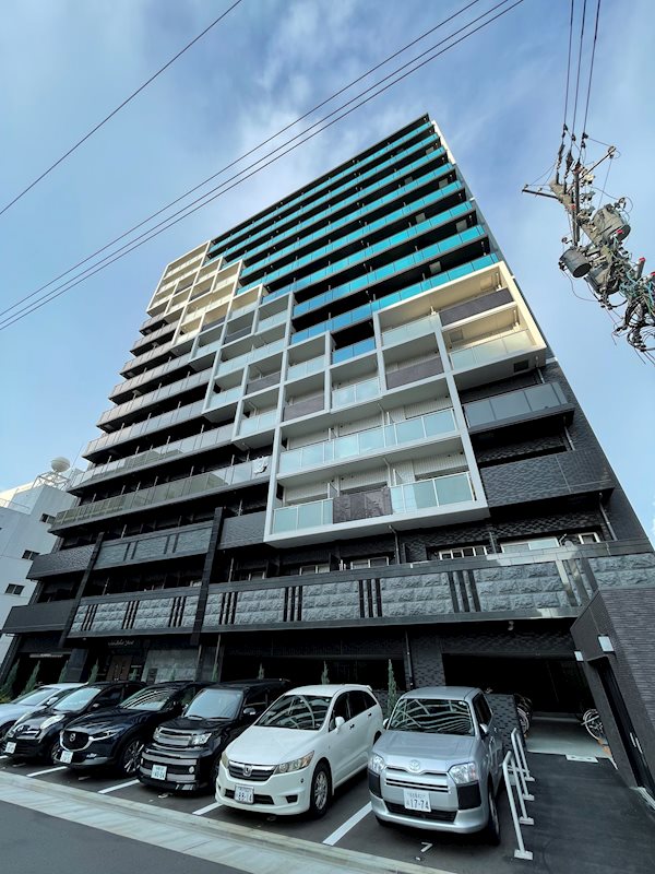 プレサンスSAKAEフロントの外観写真