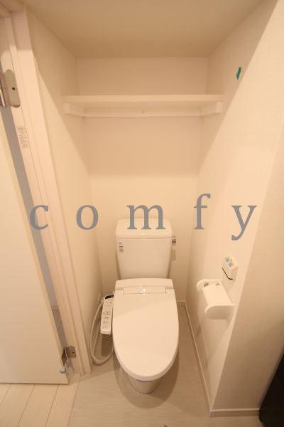 トイレ　ウォシュレット付き