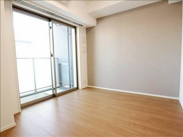 Crane Court Tsurumiの居間写真