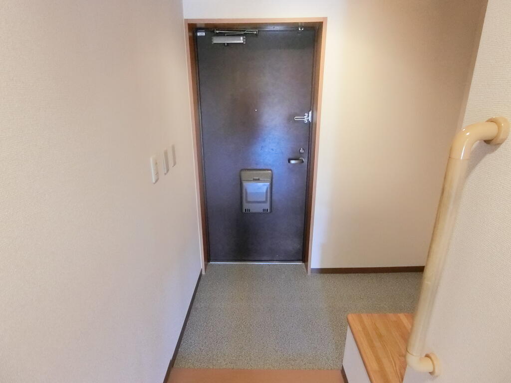 アメニティコート芦屋春日南棟の玄関写真