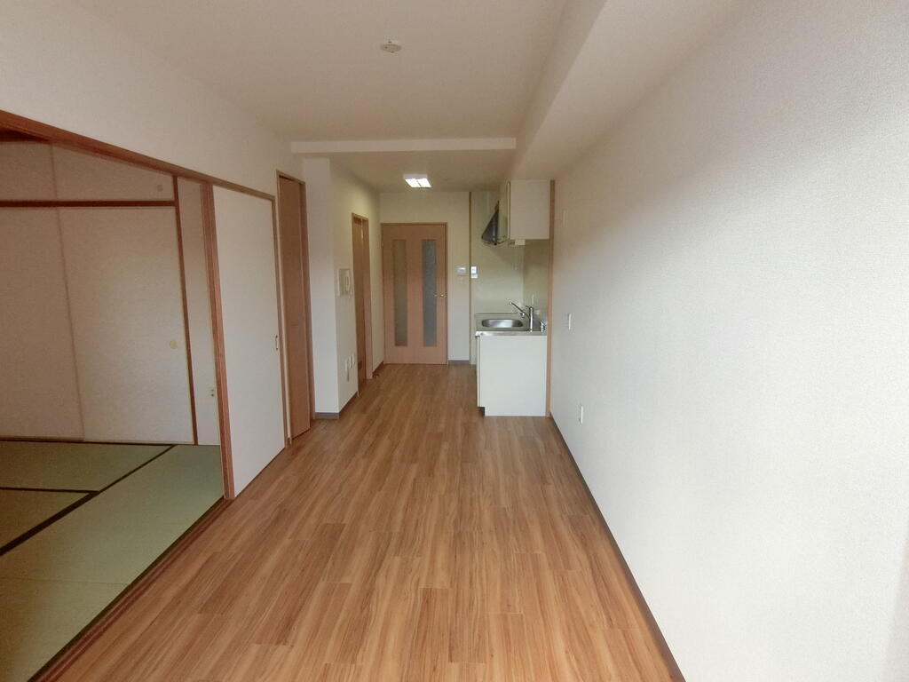 アメニティコート芦屋春日南棟の居間写真