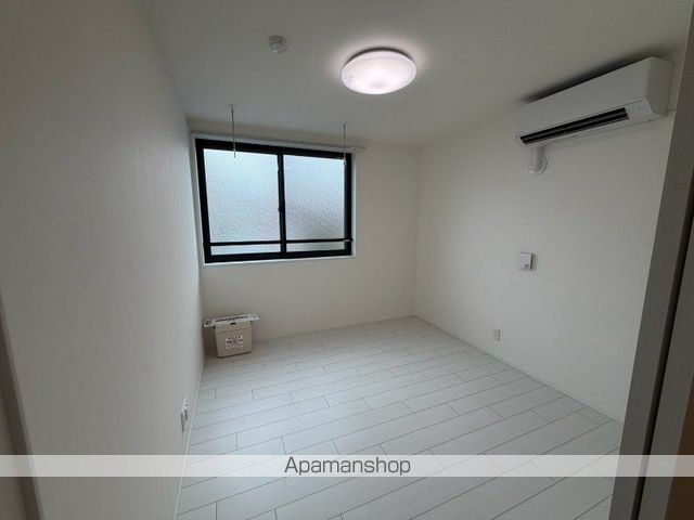 アステール旭町の居間写真