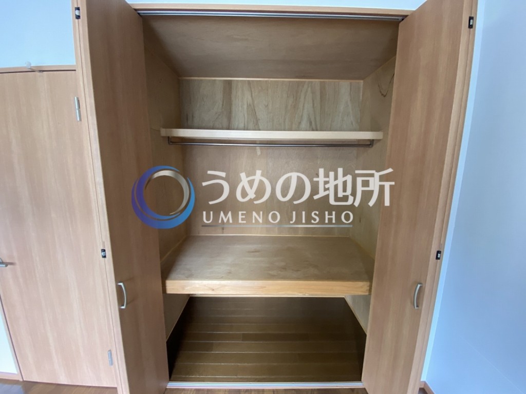 収納　洋室1収納