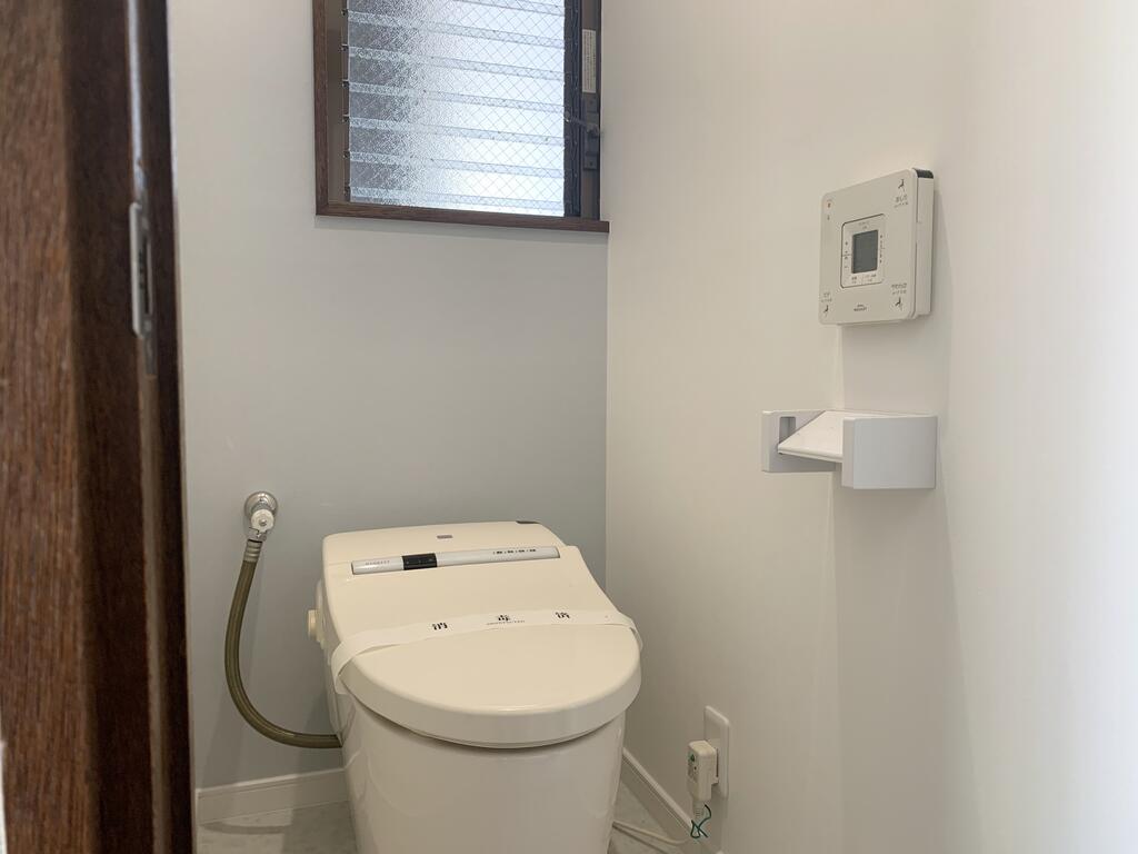 西保木間2丁目戸建のトイレ写真