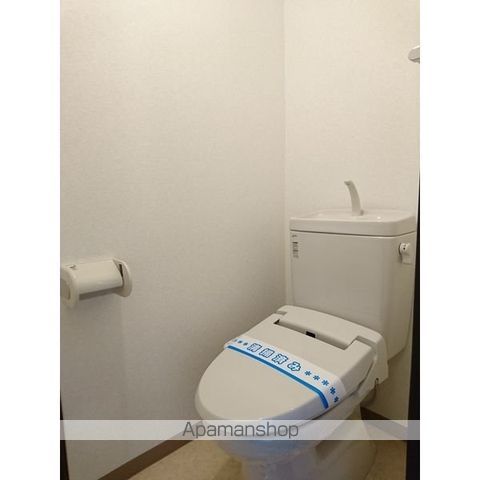 南海本線 住ノ江駅 徒歩8分 3階建 築15年のトイレ写真
