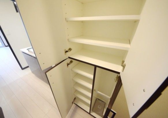 収納　参考写真：別部屋タイプ