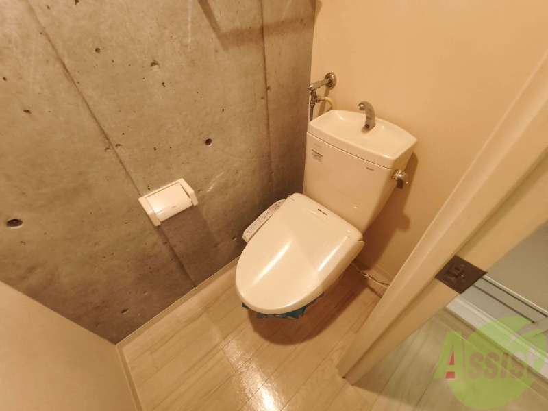 トイレ　トイレです。ウォシュレット付を探している方、おすすめです。