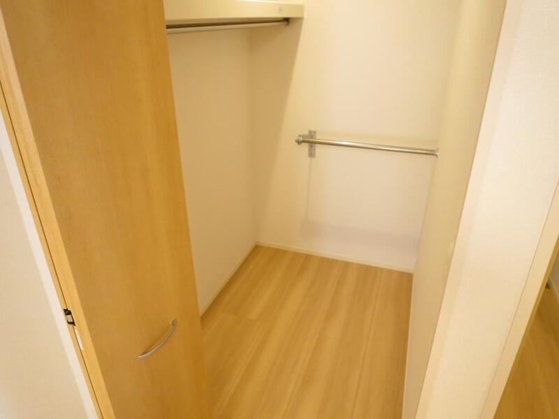 収納　衣類や荷物をまとめて整理できます