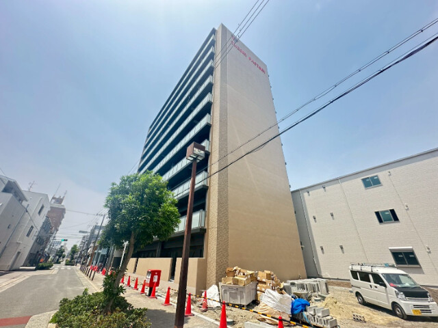 セオリー大阪EAST DOORの外観写真
