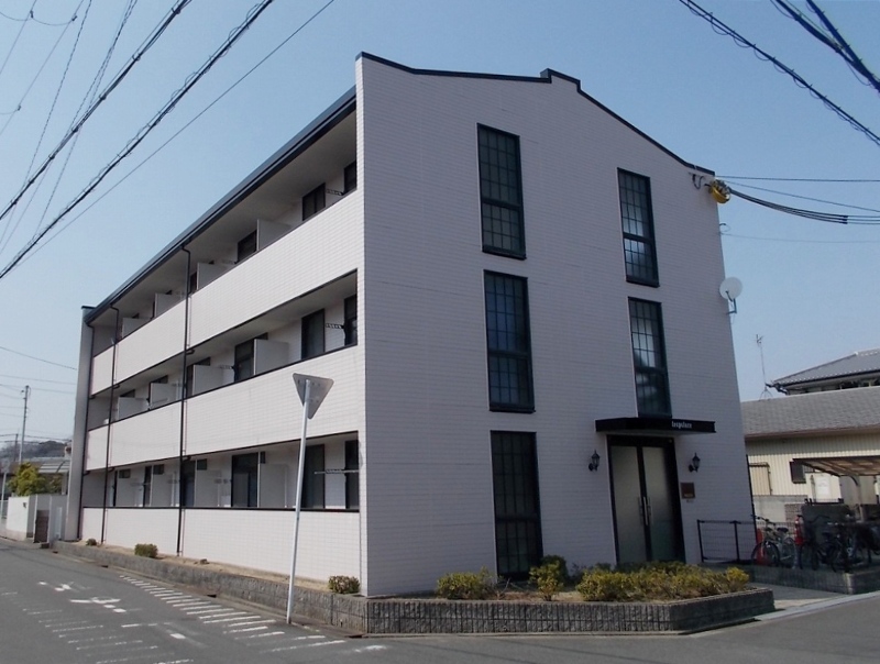 大阪市鶴見区焼野のマンションの建物外観