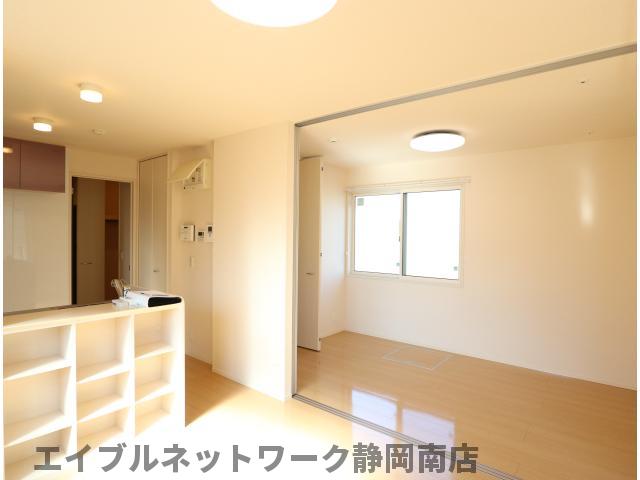 居室・リビング　ゆったりとした居間です