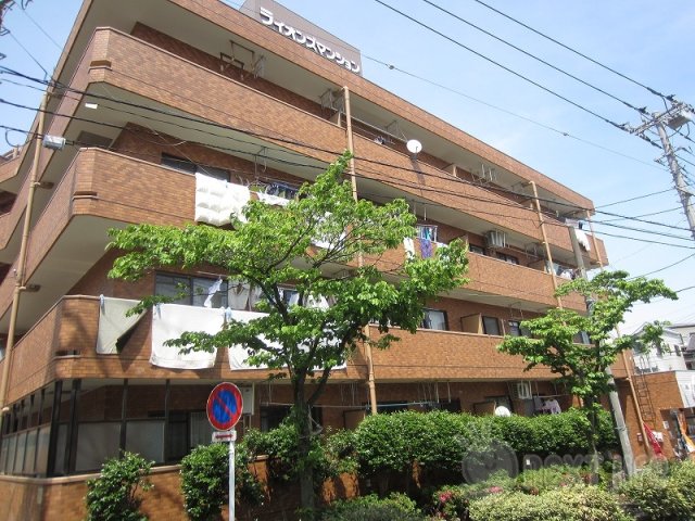 横浜市鶴見区岸谷のマンションの建物外観
