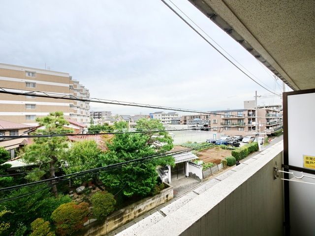 【川崎市多摩区菅城下のマンションの眺望】