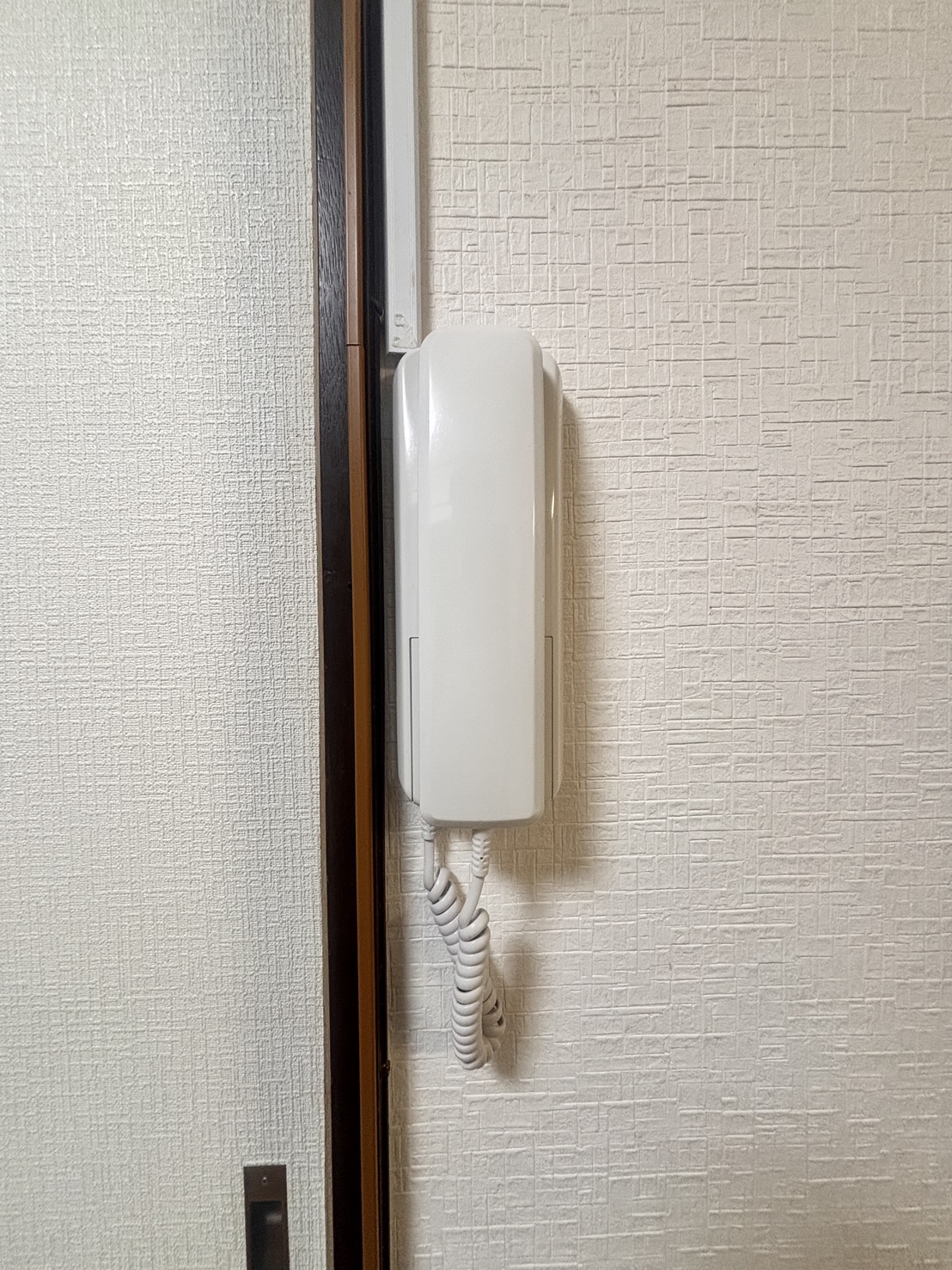 セキュリティ　◆来客者を事前に確認できるインターホン完備☆