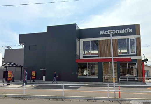 飲食店　マクドナルド大分下郡店（飲食店）まで815m