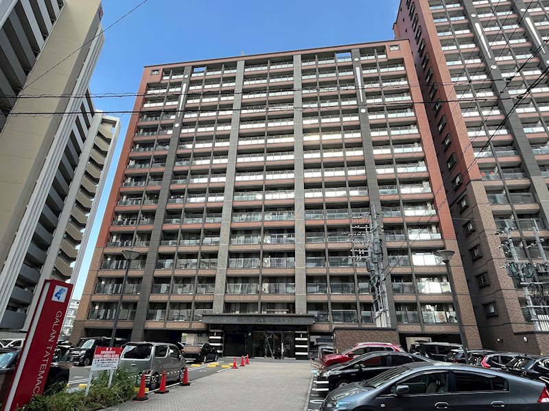 【北九州市小倉北区竪町のマンションの建物外観】