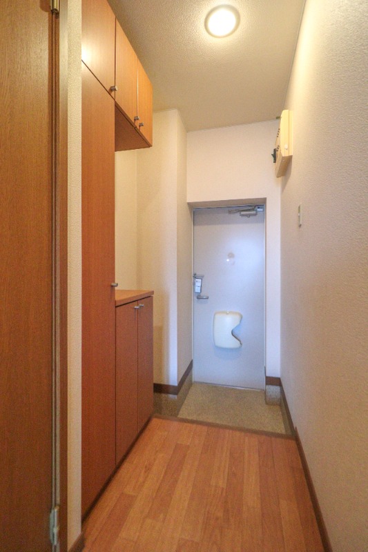 玄関　図面と現状に相違がある場合には現状を優先