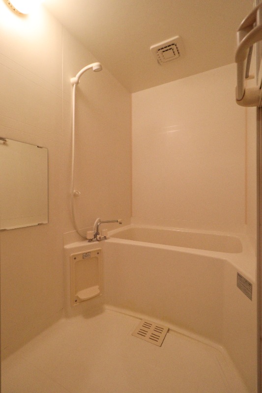 バス・シャワールーム　図面と現状に相違がある場合には現状を優先