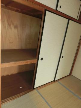 　収納　押入（開）