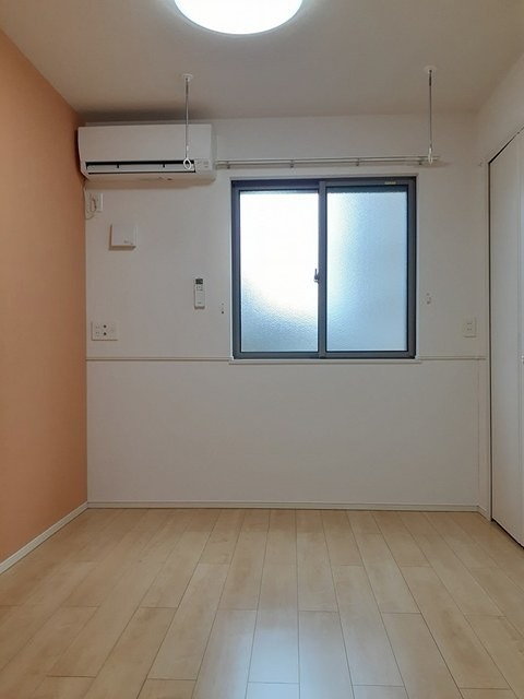 その他部屋・スペース　フローリングの室内です。