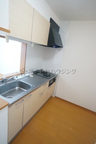 キッチン　参考、同建物・反転間取りの号室