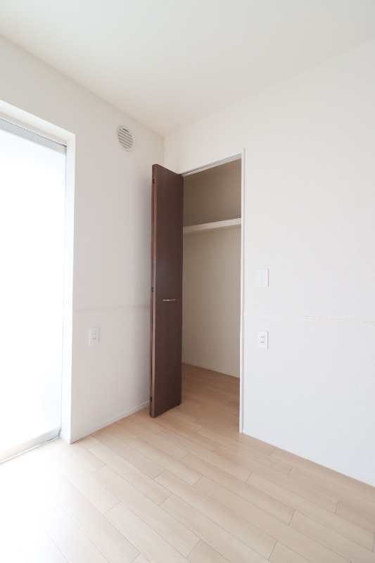 収納　図面と現状に相違がある場合には現状を優先