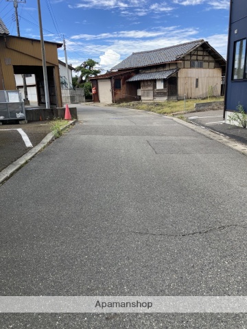 その他　前面道路（その他）まで0m