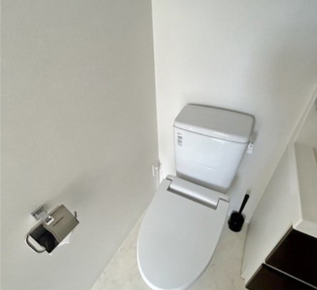 トイレ　他部屋参考。