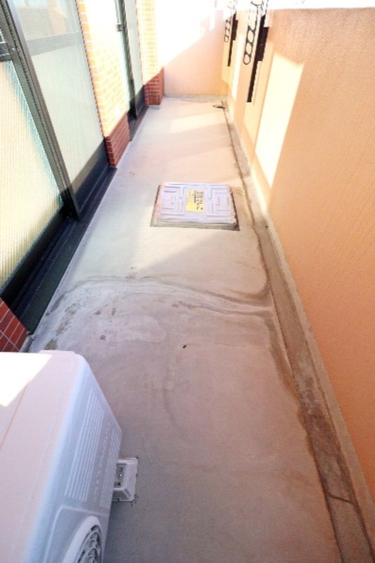 バルコニー　図面と現状に相違がある場合には現状を優先