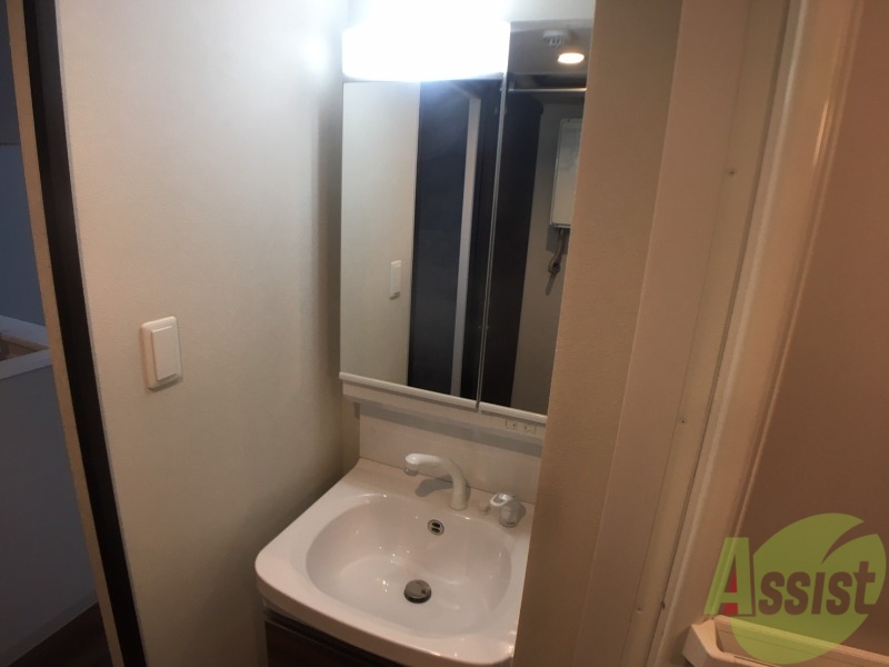 洗面設備　シャンプードレッサーで身支度もラクラクです！