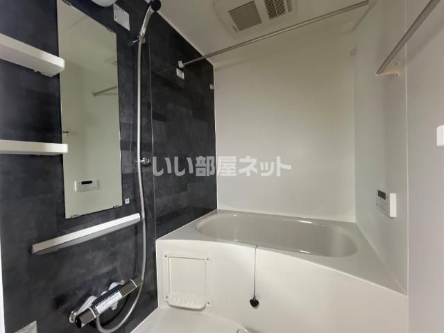 ラルーナBの風呂写真